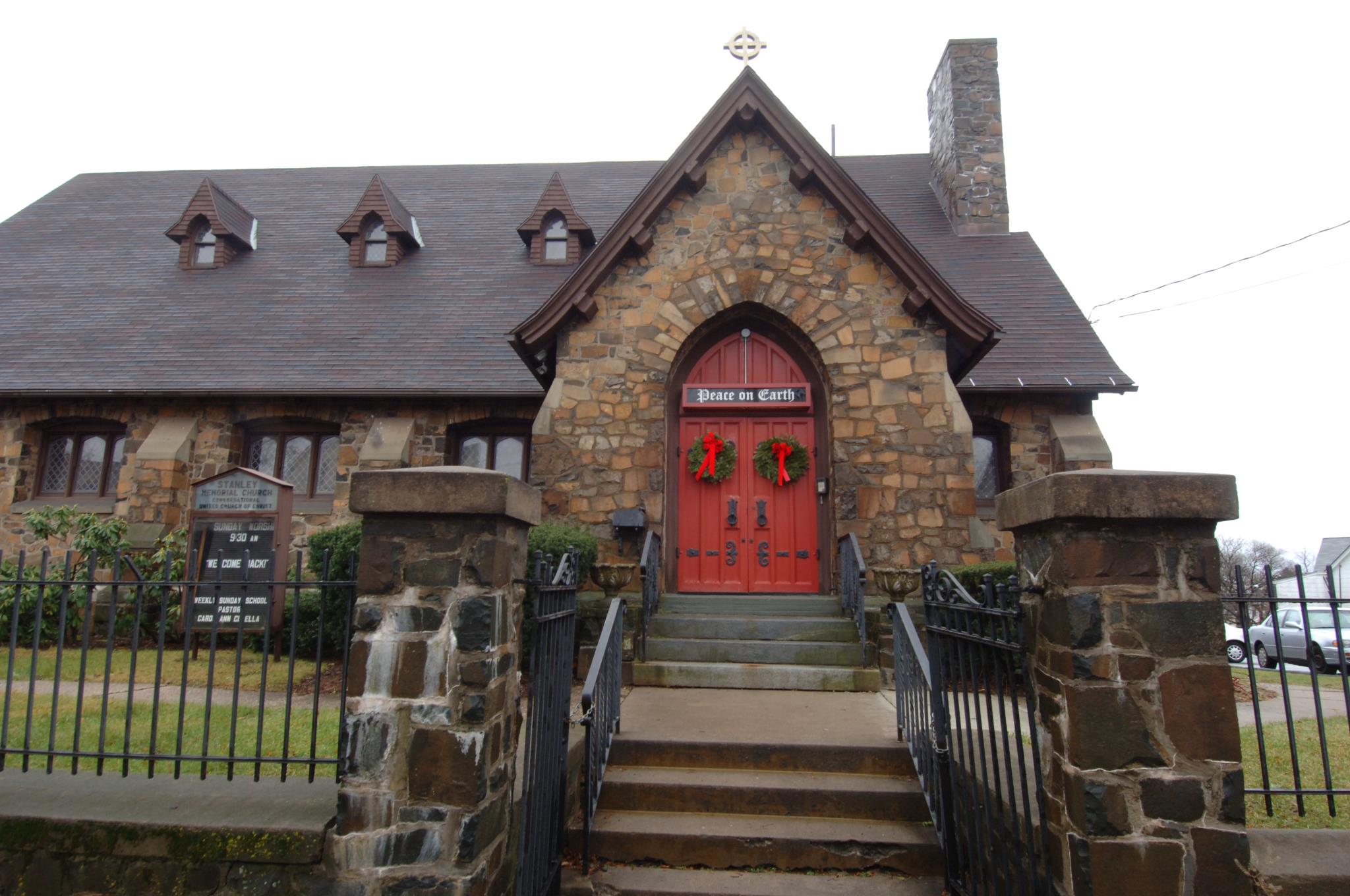 Stanley Memorial Fountain of Life Church - Food Pantry