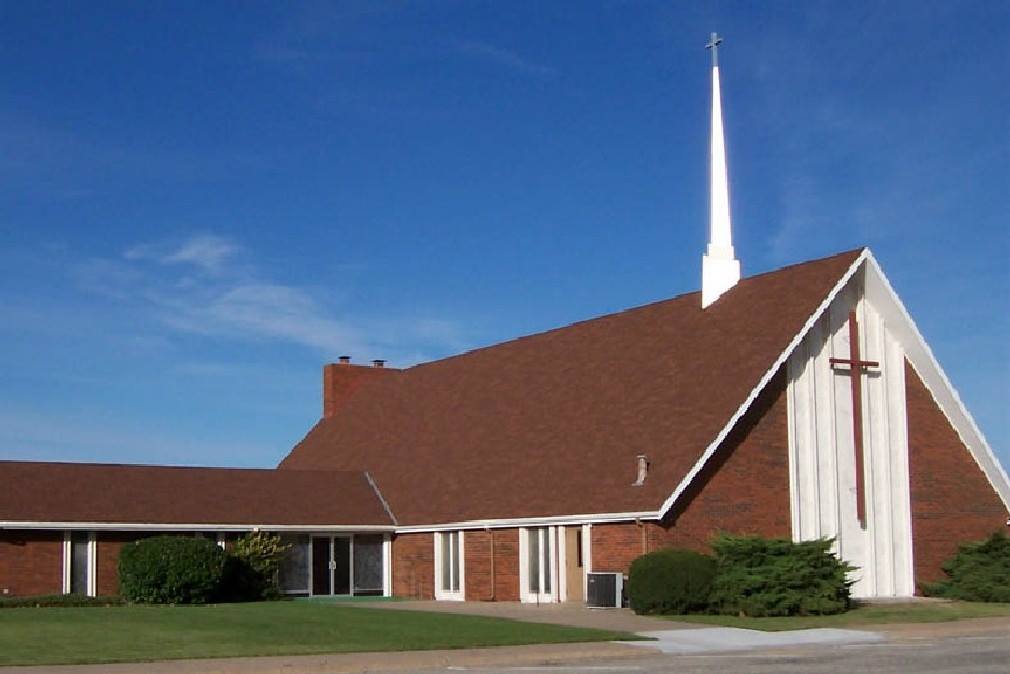 Immanuel United Church of Christ Ellinwood Food Bank