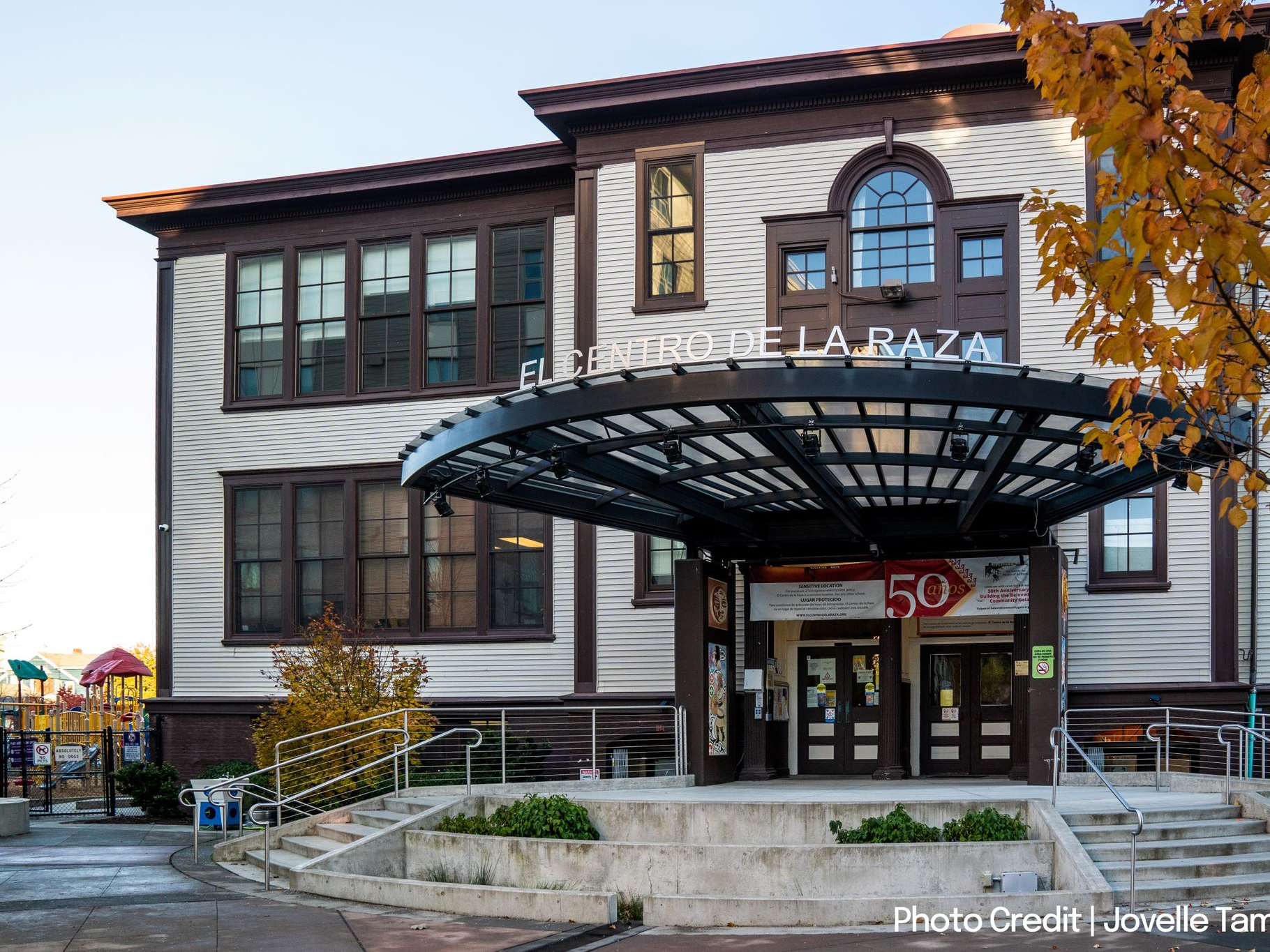 El Centro De La Raza Food Bank