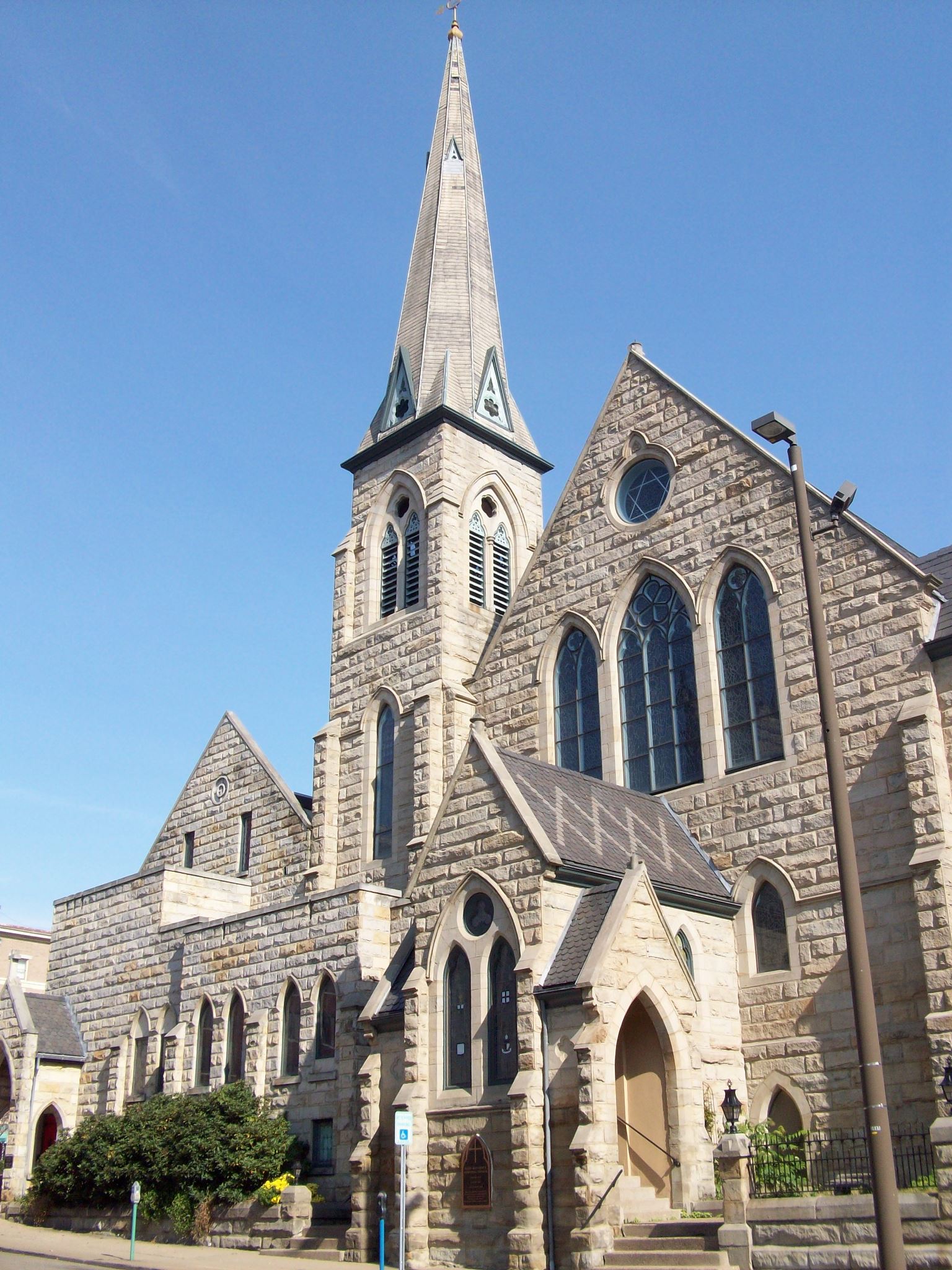 St. Matthew's Food Pantry and Charlie's Closet