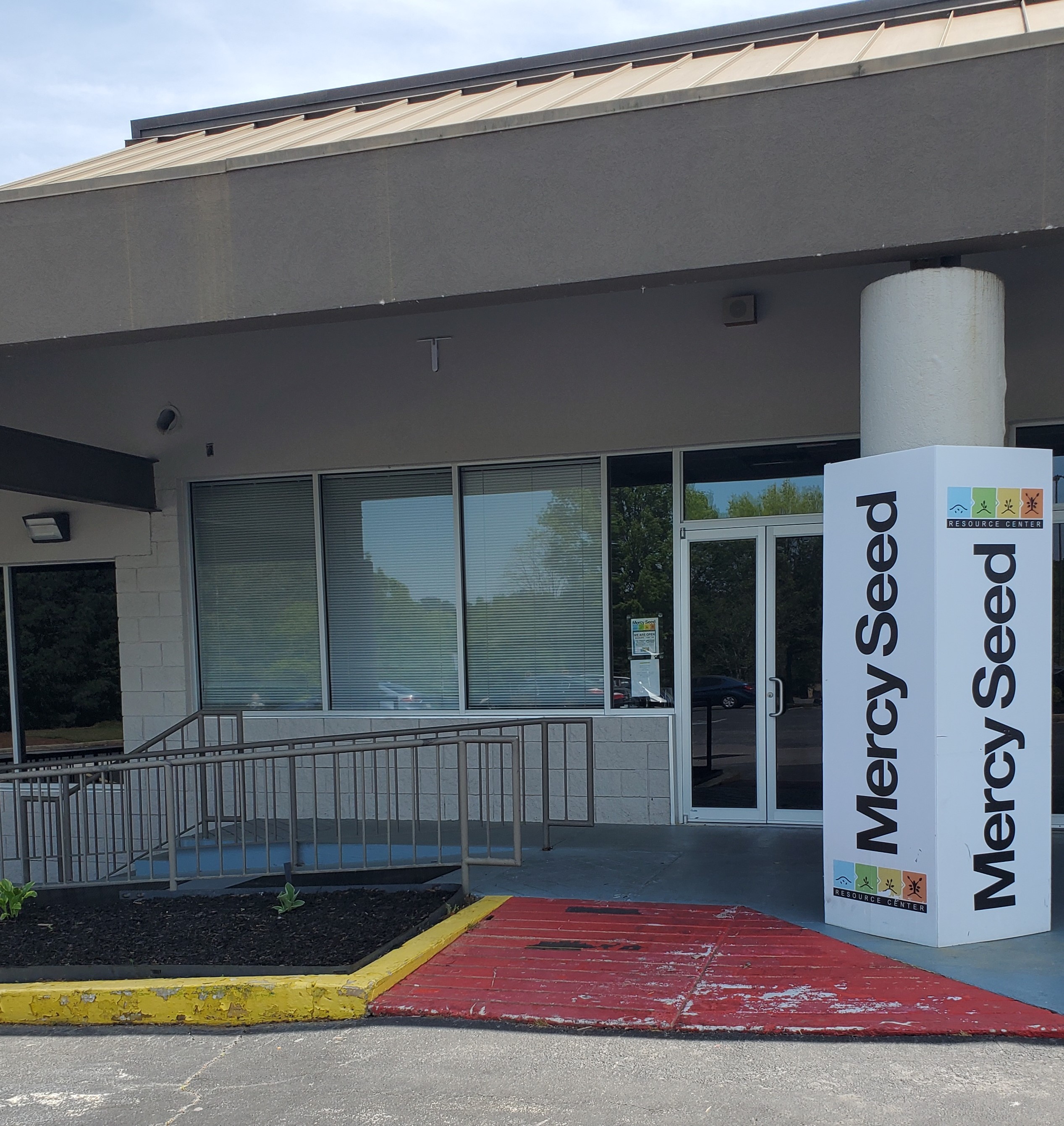 Mercy Seed Resource Center Drive-thru Community Distribution